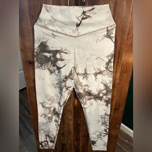 Vitality (formally Balance) Tie Die Leggings, grayish brown, brand new